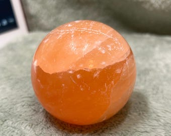 セレナイト オレンジ スフィア：大型クリスタルボール、天然石彫刻