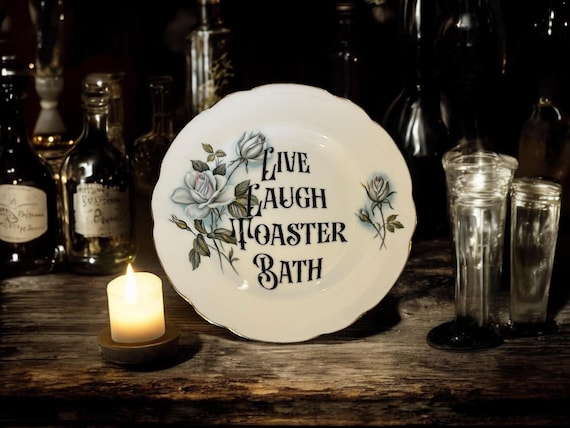 Live laugh toaster bath, vintage plate with stand