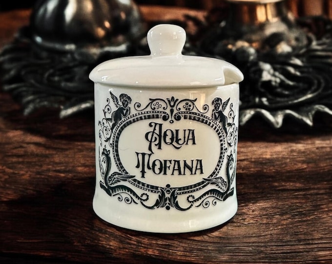Aqua Tofana small apothecary jar