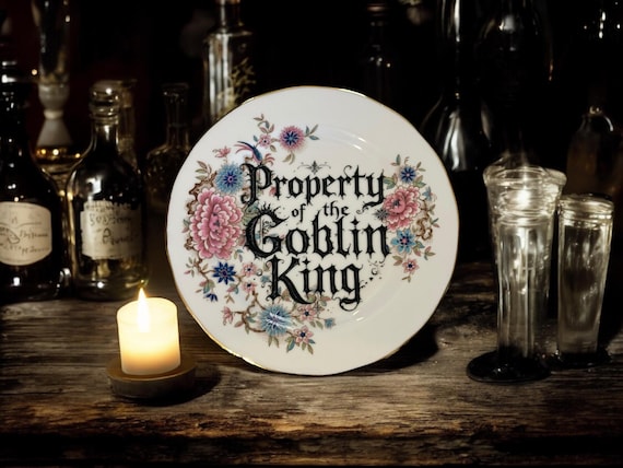 Property of the Goblin King Plate – Vintage Crackpottery with stand