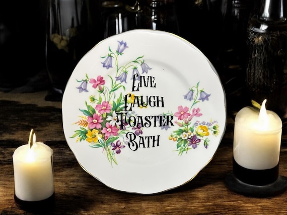 Live laugh toaster bath, vintage plate with stand