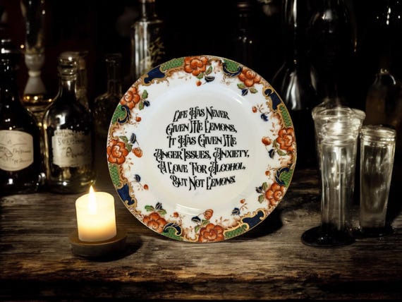 Life Has Never Given Me Lemons Vintage Plate– Vintage Crackpottery with stand