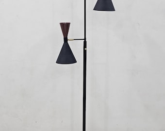 Lampa podłogowa w stylu Mid Century Modern: czarna i mosiężna, regulowany podwójny klosz