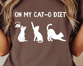 Funny Gym Cat Shirt, ON A KETO DIET Fitness Tee for Cat Lovers, Diet Humor Workout Shirt, Keto Diet Gift, Weightlifting Cat Mom Gift
