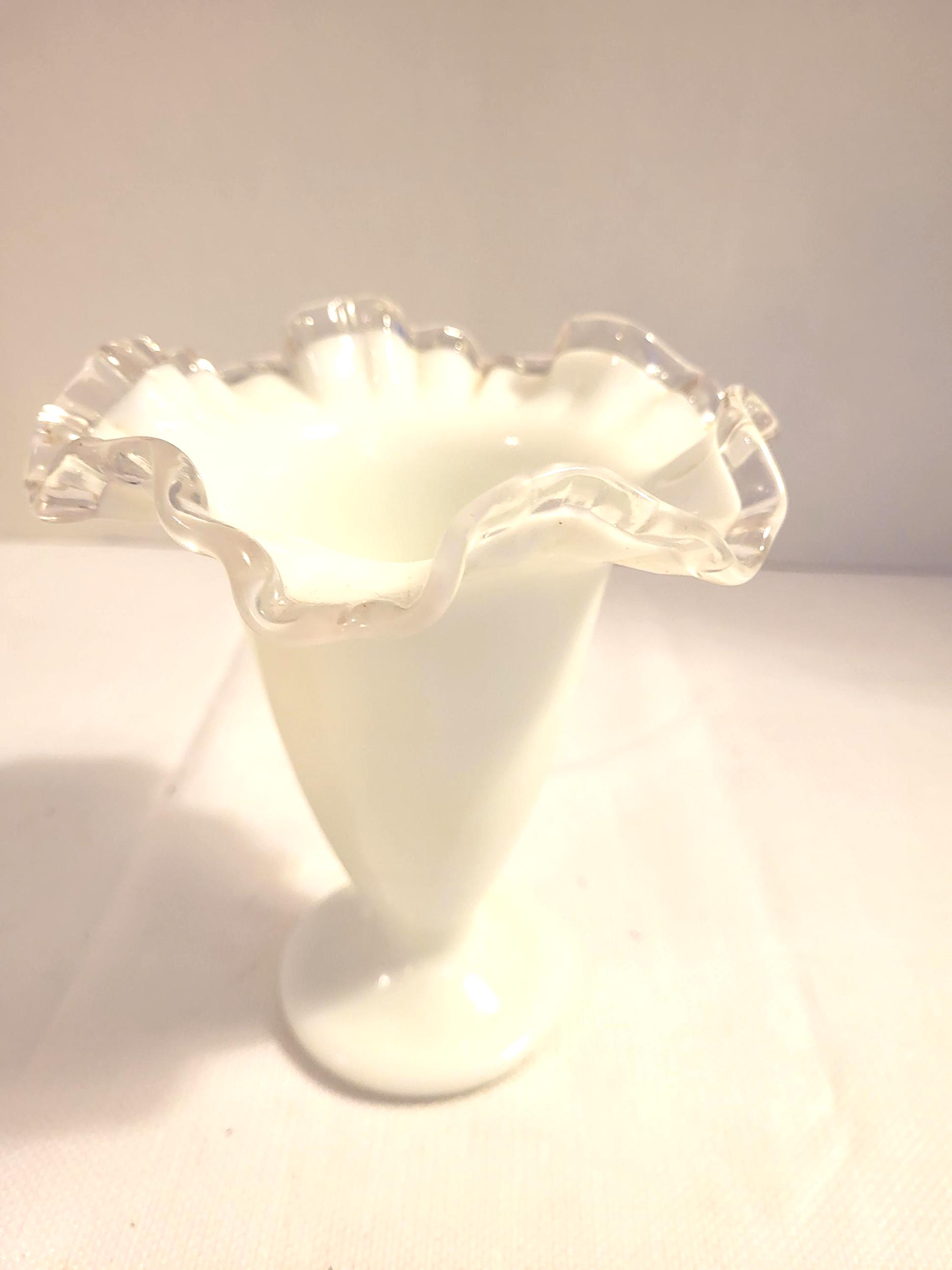 フェントン シルバー クレスト ミルクガラス 花瓶 - Etsy 日本