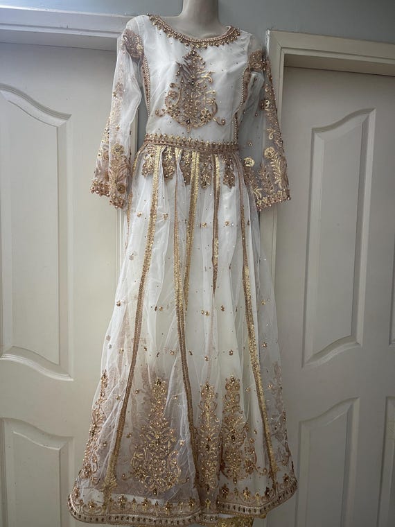 slim fit dress slacks White Luxury Suit with Golden Embroidery Work main image 1