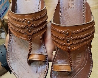Handmade Leather Kolhapuri Chapal, Traditional Indian Kolhapuri Shoes, Easy To Wear, Daily Wear, Casual Wear Shoes
