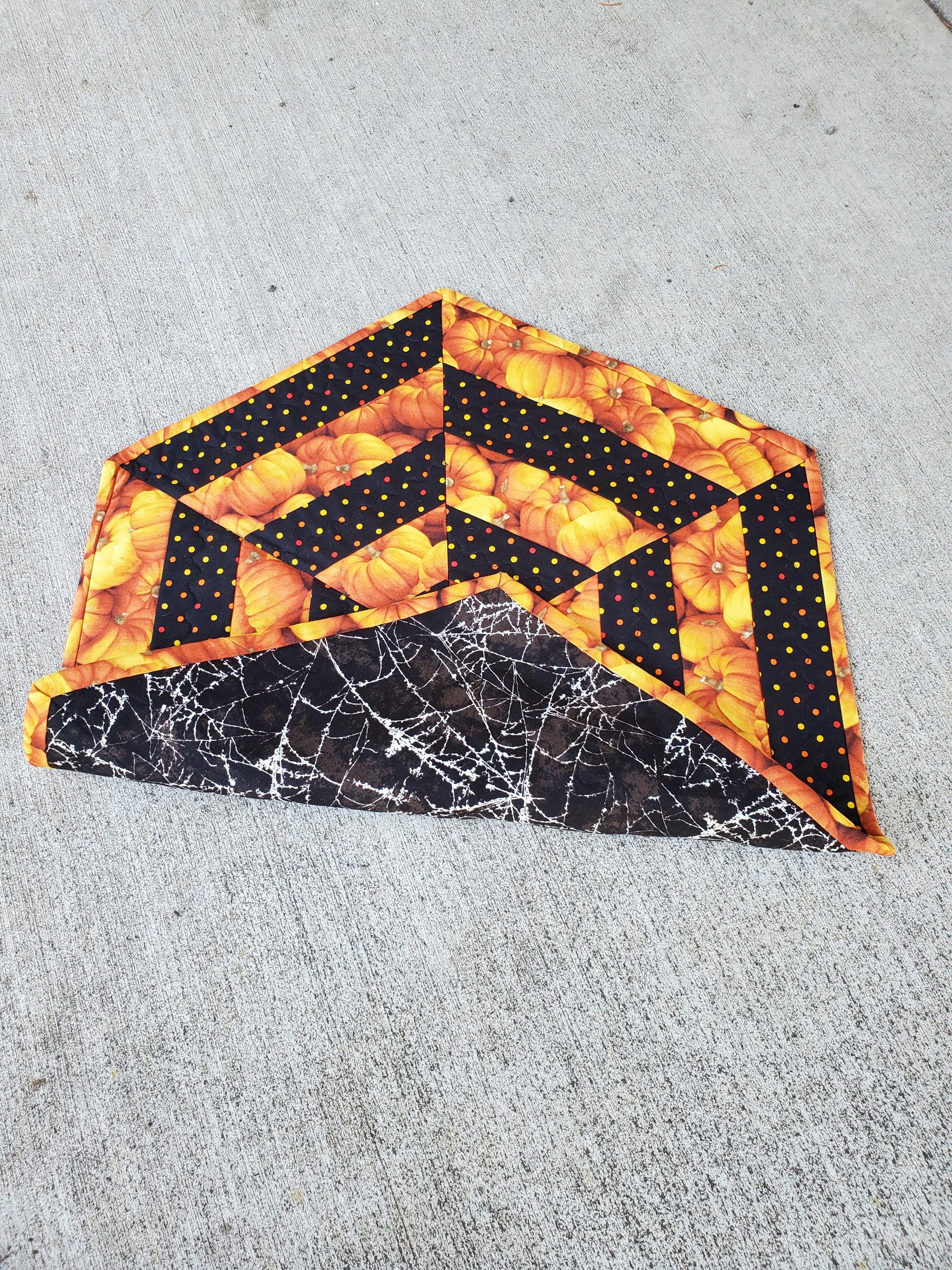 Pumpkins and Polka Dots Quilted Table Topper, Halloween, Fall Decor ...