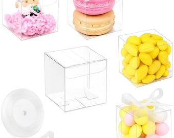 Przezroczyste pudełka na upominki 2x2x2, 100 sztuk. Małe plastikowe pudełka prezentowe ze wstążkami na słodycze, makaroniki, wesele, baby shower, upominki na przyjęcia i imprezy.