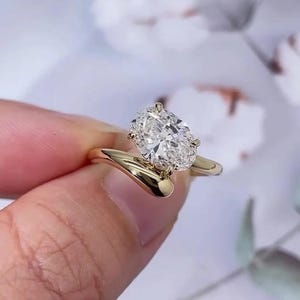 2 CT Oval Cut Gold Solitaire Ring – Lab Grown Diamond or Moissanite, IGI Certified 14K Yellow Gold Jewelry Gift for Her.
