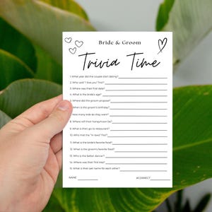 Bride and Groom Trivia Game: Minimalist Wedding Shower Fun (Canva Downloadable Template)