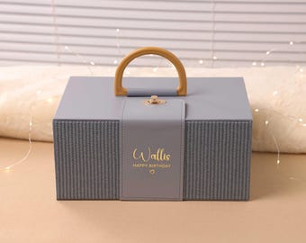 Kundenspezifische Geschenkbox mit Decke, die ein Umarmungsgeschenk sendet, Hygge Umarmung in einer Box, an Sie denken, Weihnachtsgeschenke für Frauen, warmes Geschenk, Wintergeschenkbox