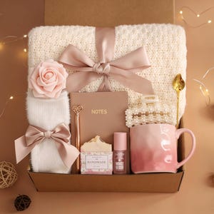 Knuffel in een doos, hygiënegeschenkdoos, Thinking Of You-doos, gezellig zorgpakket, zelfzorgmand, deken geschenkdoos, aanmoedigingscadeau, cadeauset moeder