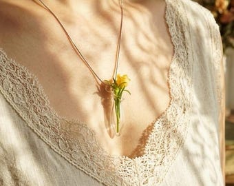 Colar Porta-Flores, Pingente de Vaso de Vidro Soprado à Mão, Mini Colar Vaso, Terrário Portátil para Flores Secas, Presente para Amantes de Plantas