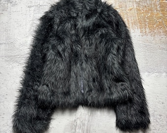 Vintage Faux Fur Hoodie Jacket – 90s Y2K  Plush Coat, Grunge Streetwear Winter Outerwear Size XS-S