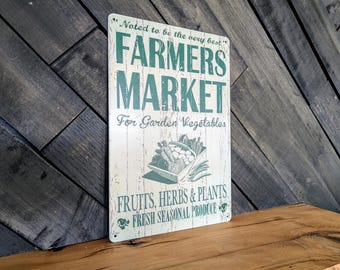 Farmers Market Sign - Vintage Style Rustic Garden Vegetable Decor - 8 x 12