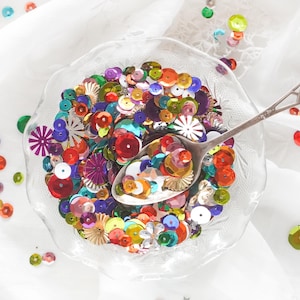 Lentejuelas y lentejuelas retro - Mezcla novedosa multicolor, 1/2 taza