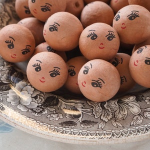 Brown Spun Cotton Heads: CHARM - 30mm Vintage-Style Cotton Doll Heads with Faces, 12 Pcs.