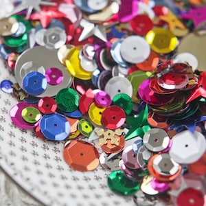 Retro Sequins and Spangles Multi Color Novelty Mix, 1/2 Cup image 3