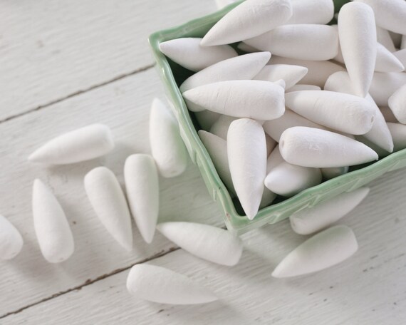 Vintage-Style Carrot Craft Shapes Carrots Spun Cotton Icicles 5 Pcs.