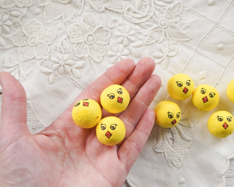 Spun Cotton Bird Craft Heads with Vintage-Style Yellow Chick Faces 22mm: 12 Pcs.