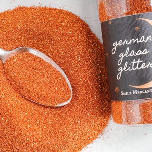 Purpurina de vidrio alemán de grano fino, color naranja calabaza - Frasco mezclador de 113 g