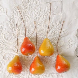 Pics de poires d'automne - Fruits artisanaux en coton filé sur tiges, 5 pcs.