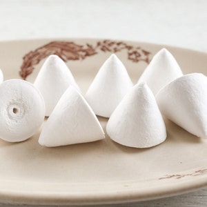 Spun Cotton Cones, 40mm Rounded Cone Craft Shapes, 12 Pcs.