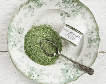 German Glass Glitter, Fresh Green - 2 Ounce Jar