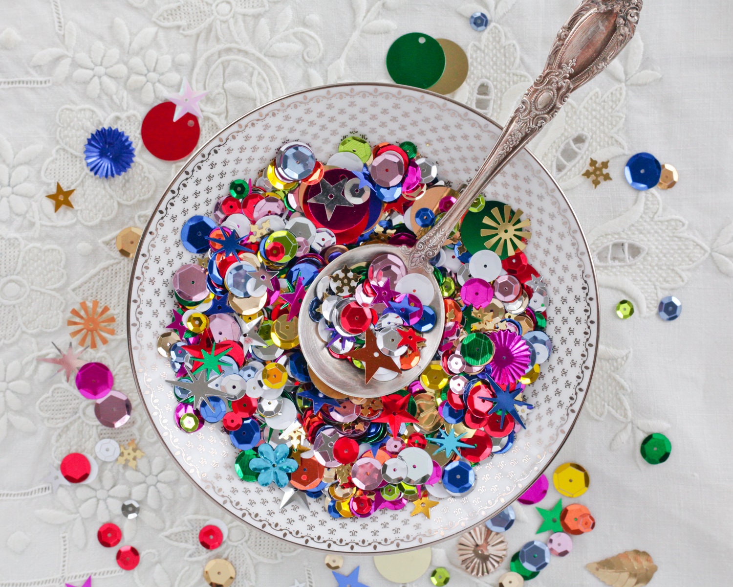 Sequins Crafts Spangles Craft Iridescent Diy Glitter Loose Mixed Cup Sequin  Embellishments Christmas Supplies 