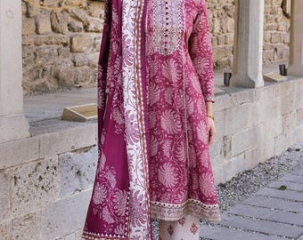 Magenta Embroidered Khaddar 3 Piece Suit | wedding guest dress | indian dress | wedding dress | Pakistani Clothing | gift for her