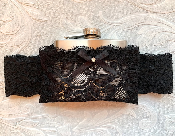 Garter with Pocket to Hold Flask (flask not included), Lace Garter, Bridal  Garter, Wedding Garter, Ivory Wedding Garter, Flask Holder