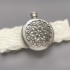 Round Flask Garter, Garter Flask, Ivory Lace Garter, Round Flask Garter, Gift for Bride, Garters, Bridal Garter, Wedding Garter with Flask