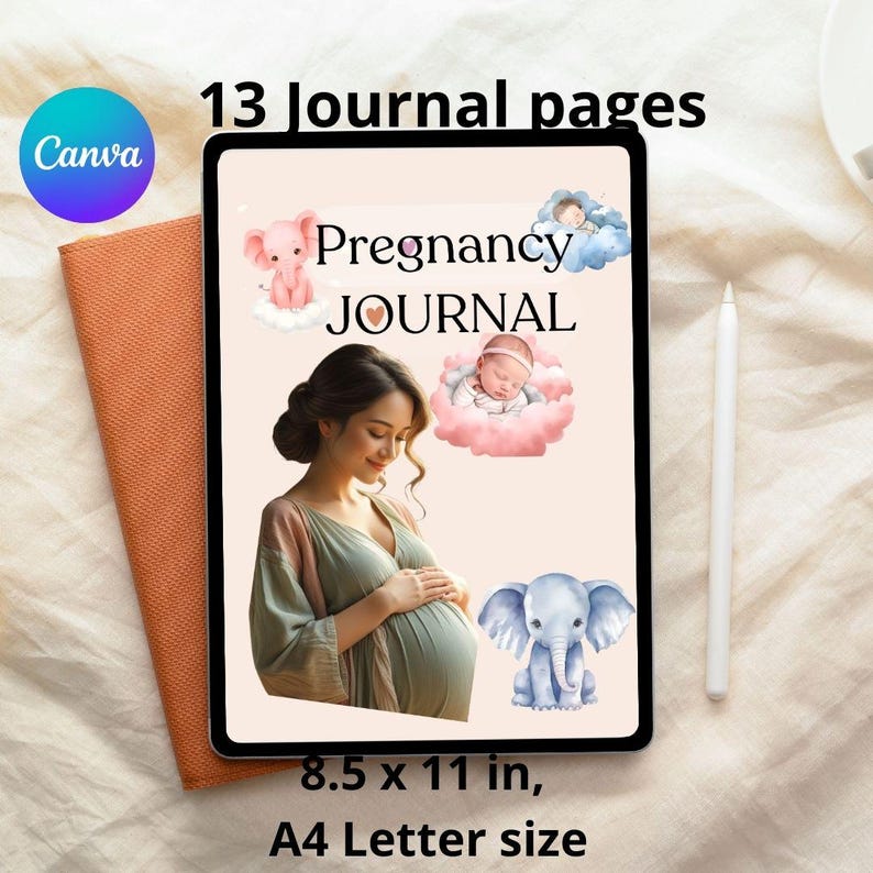 Puede incluir: Un diario digital de embarazo con el texto "Pregnancy JOURNAL" e ilustraciones de una mujer embarazada, un beb&eacute; y un elefante. El diario mide 21,6 x 27,9 cm y tiene 13 p&aacute;ginas.