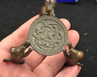 Reposapiés de cobre con forma de tres perros, tallado a mano, para decoración de escritorio, P130