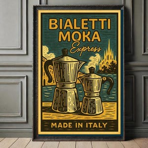 Könnte beinhalten: Gerahmtes Vintage-Poster mit teal-farbenem Hintergrund, das zwei gelb-schwarze Bialetti Moka Express Kaffeemaschinen zeigt. Der Text "Bialetti Moka Express" und "Made in Italy" ist enthalten.