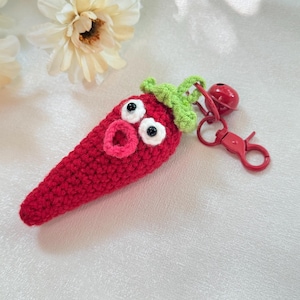Crochet Chili Pepper Keychain, Handmade Red Pepper Charm, Spicy Gift Idea, Fun Kitchen Keyring, Mexican Food Lover Gift, Bold Bag accessory