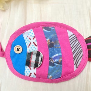 Monedero con forma de pez: monedero de tela de colores, pequeño bolso con cremallera, bonito bolso de mano con diseño de pez de patchwork para niños o mujeres. Rosa