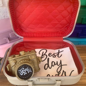 Linen 1960's Vintage Cutie & A Real One of a Kind Treasure Luggage Storage Train Case Original "Going to Grandma's" free “best day ever” bag