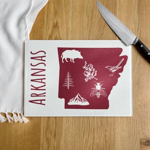 Arkansas Glass Cutting Charcuterie Cheese Board / Razorback Mother&#39;s Day Birthday Gift for Mom Grandma Kitchen Decor Housewarming Wedding