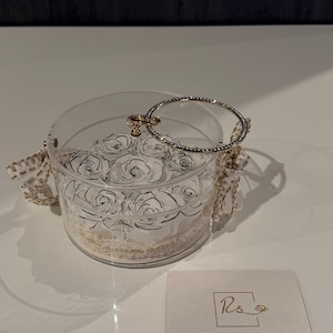 Scatola portagioie con rose bianche eterne - Rose stabilizzate in astuccio trasparente in acrilico, regalo floreale di lusso per sempre, elegante ricordo e decorazione da esposizione