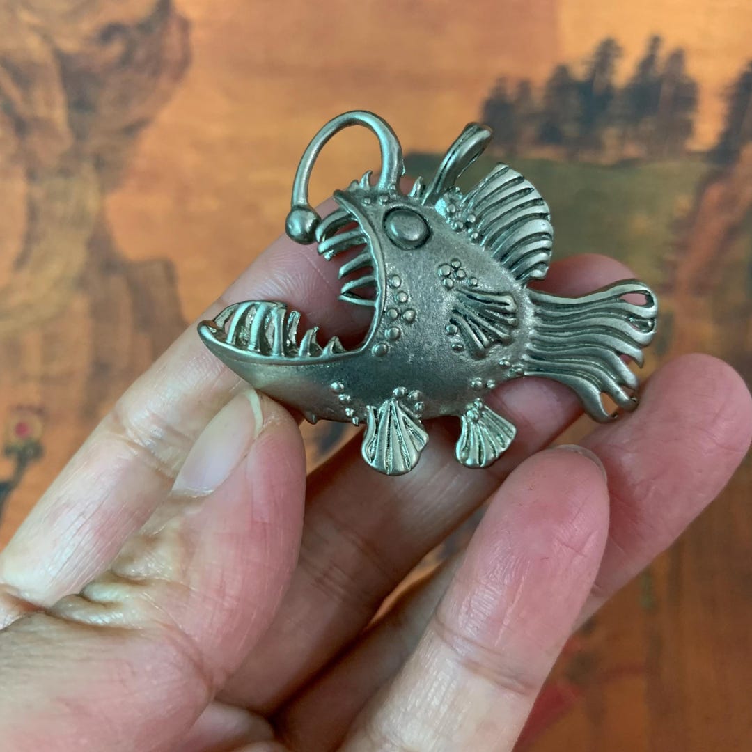 Alloy Fish Pendant Mini Ocean Animal Figurine Tea Pet Decor Collectible ...