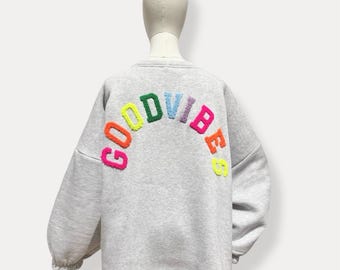 Sudadera de moda con inscripción Goodvibes