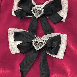 Custom Bows Handmade Alternative