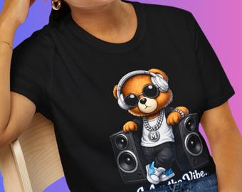 DJ Teddybär T-Shirt | Club Mello I Am the Vibe T-Shirt