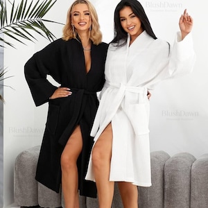 Oversized Cotton Waffle Robe: Spa Style Bathrobe with Pockets