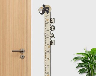 Adesivo Da Parete Arcobaleno Con Grafico Crescita Bambino – 51x161 Cm, In PVC, Rimovibile, Per Cameretta E Aula