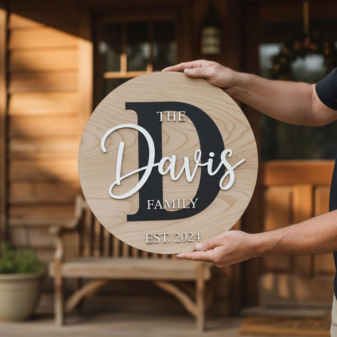Personalized Family Name Wooden Sign, Custom Round Wall Decor ...