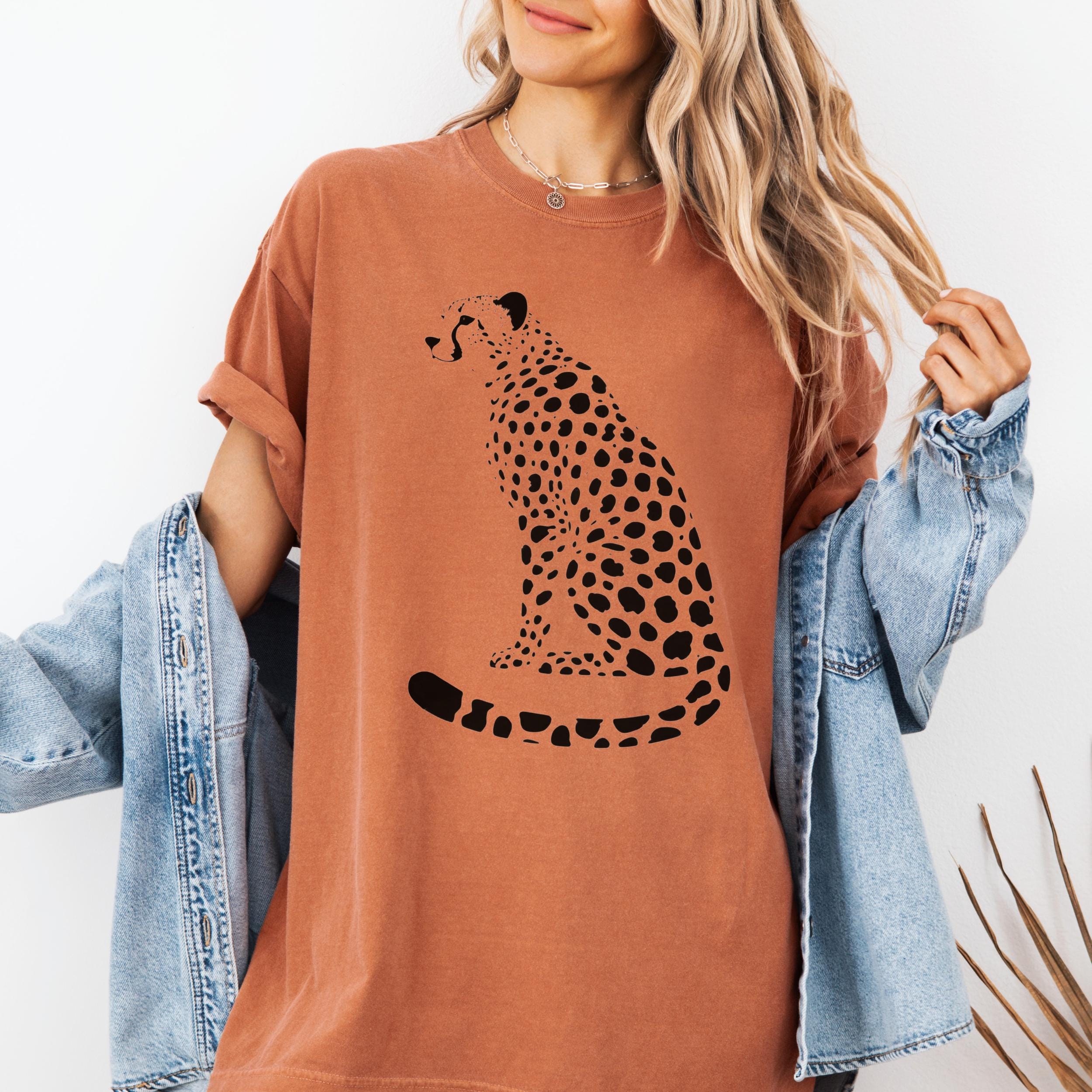Comfort Colors® Leopard T-shirt, Large Graphic Printed Leopard