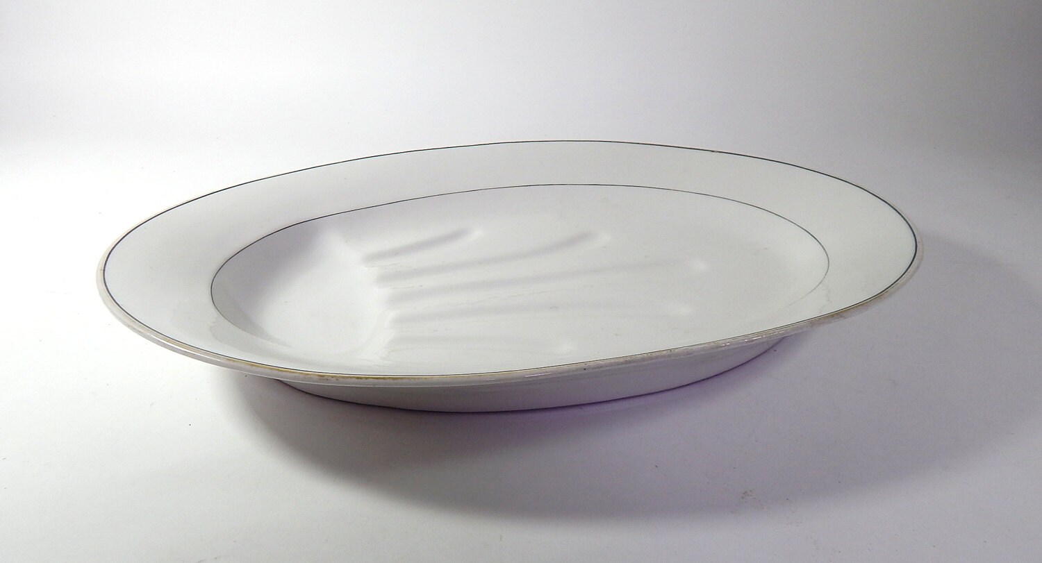 Très Grand Plateau de Porcelaine Antique Grand à L'ancienne, Lourd avec Puits Sauce